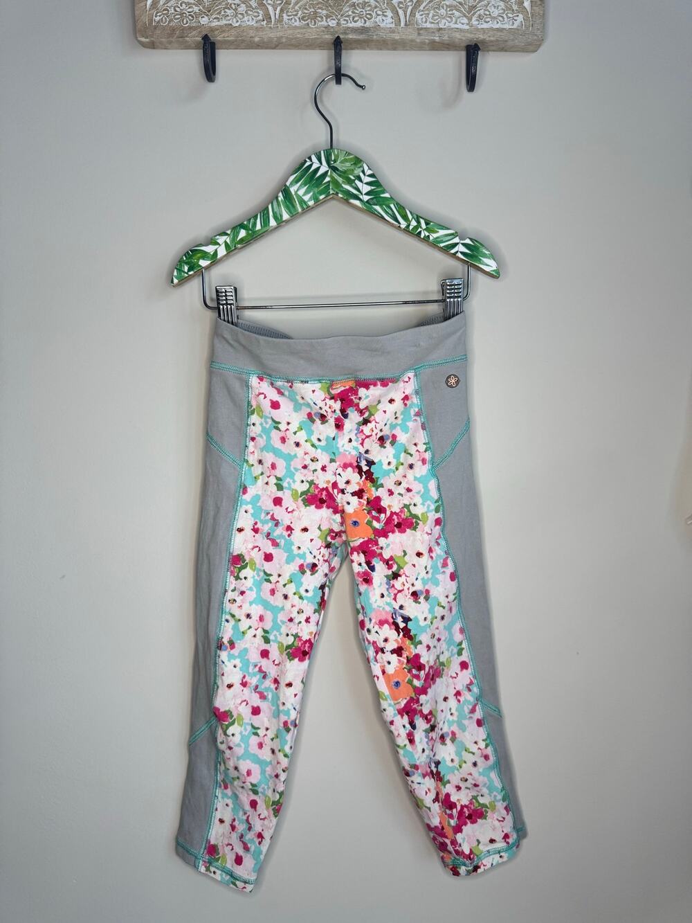 435 by Matilda Jane Make Time Capri Leggings sz 8